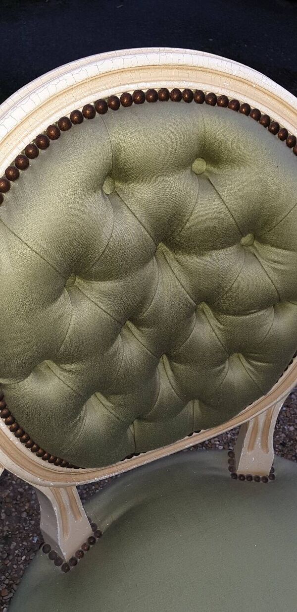 Fauteuil médaillon louis xvi