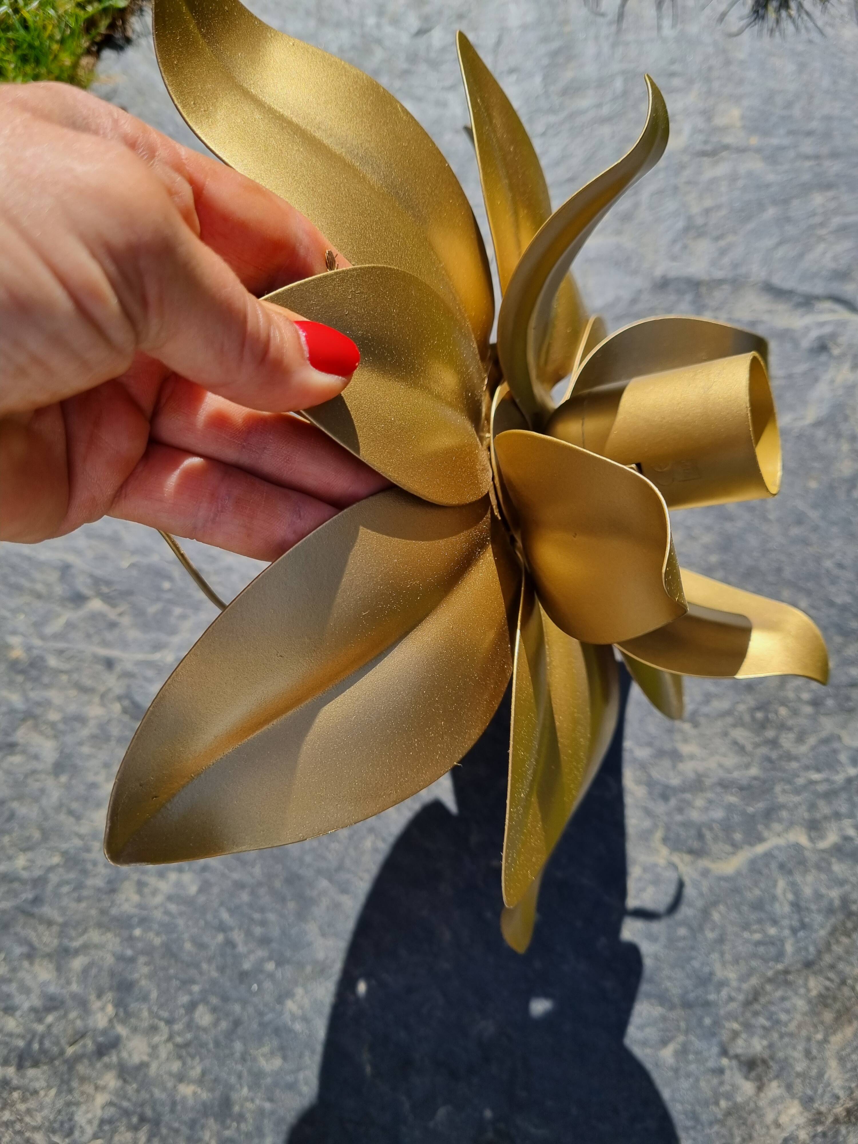Vintage golden flower ceiling light