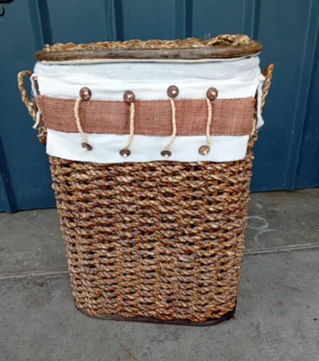Rattan bread bin