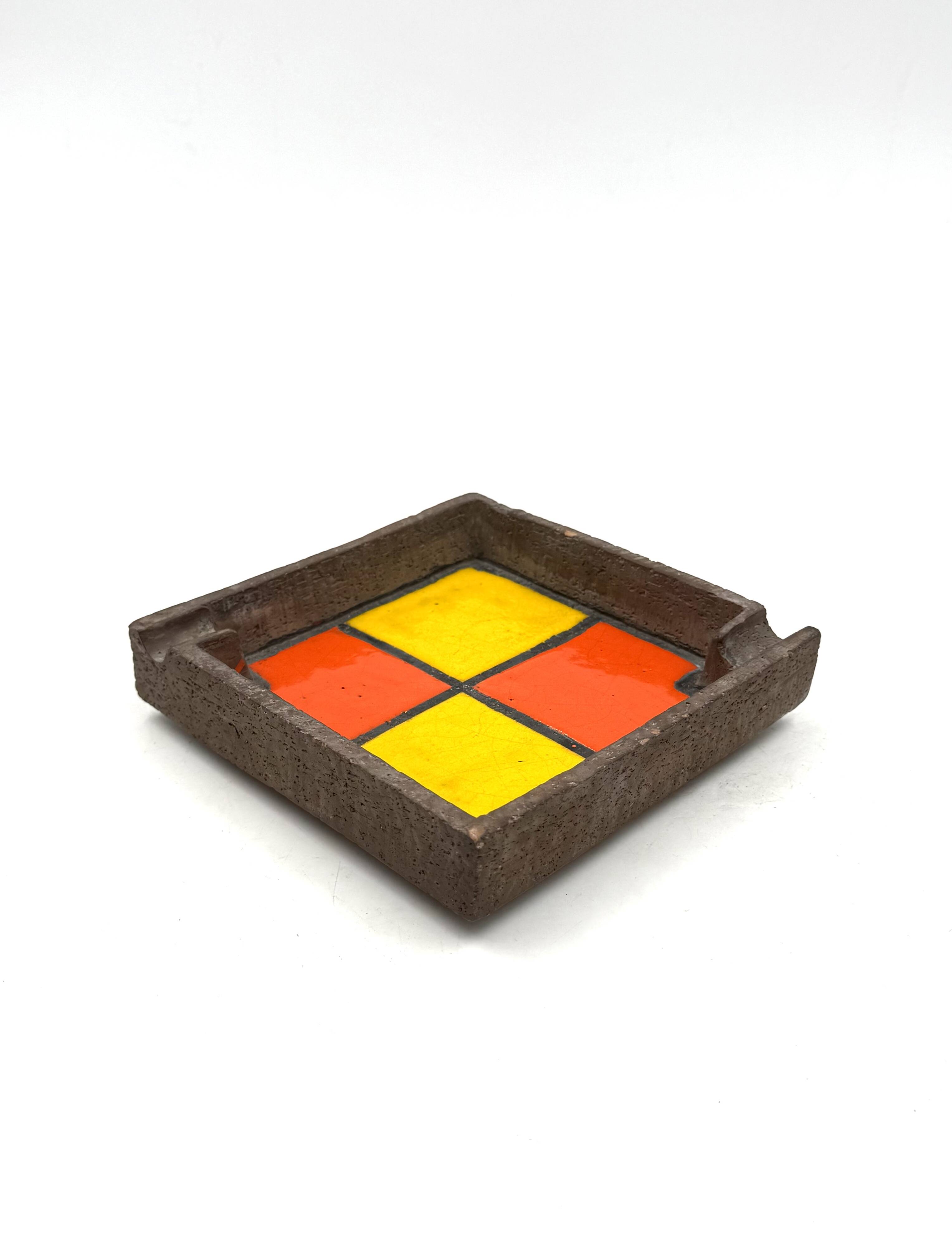 Mid-century space age ceramic ashtray, Aldo Londi Bitossi Italy 1970s