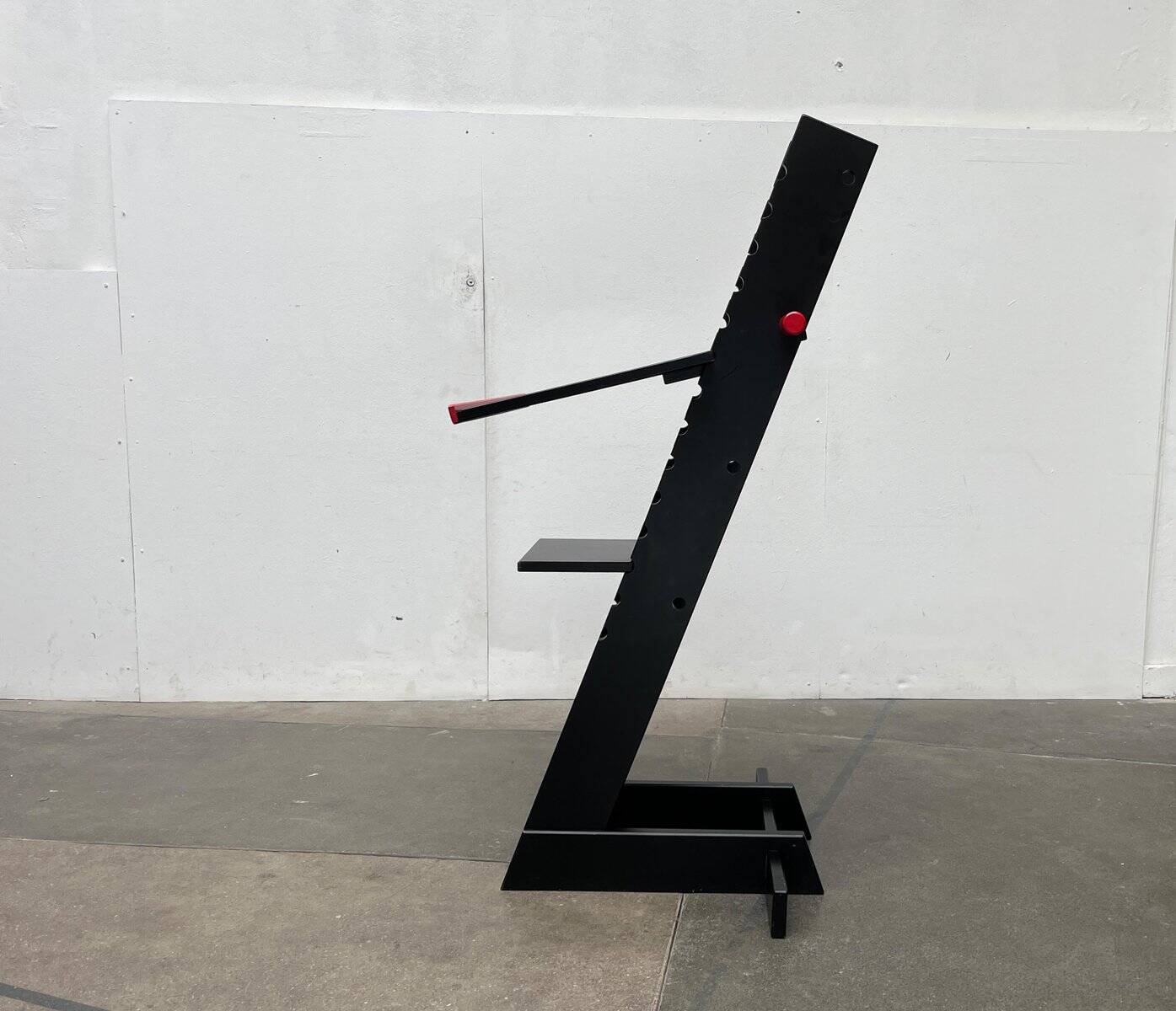 Postmodern standing desk by Holznest Design