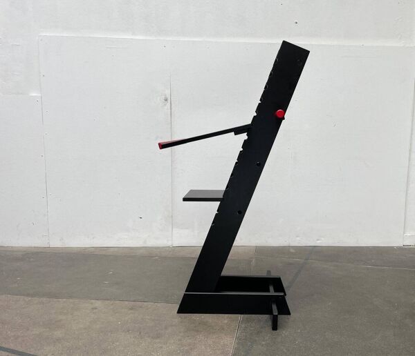 Bureau debout de bureau postmoderne par Holznest Design
