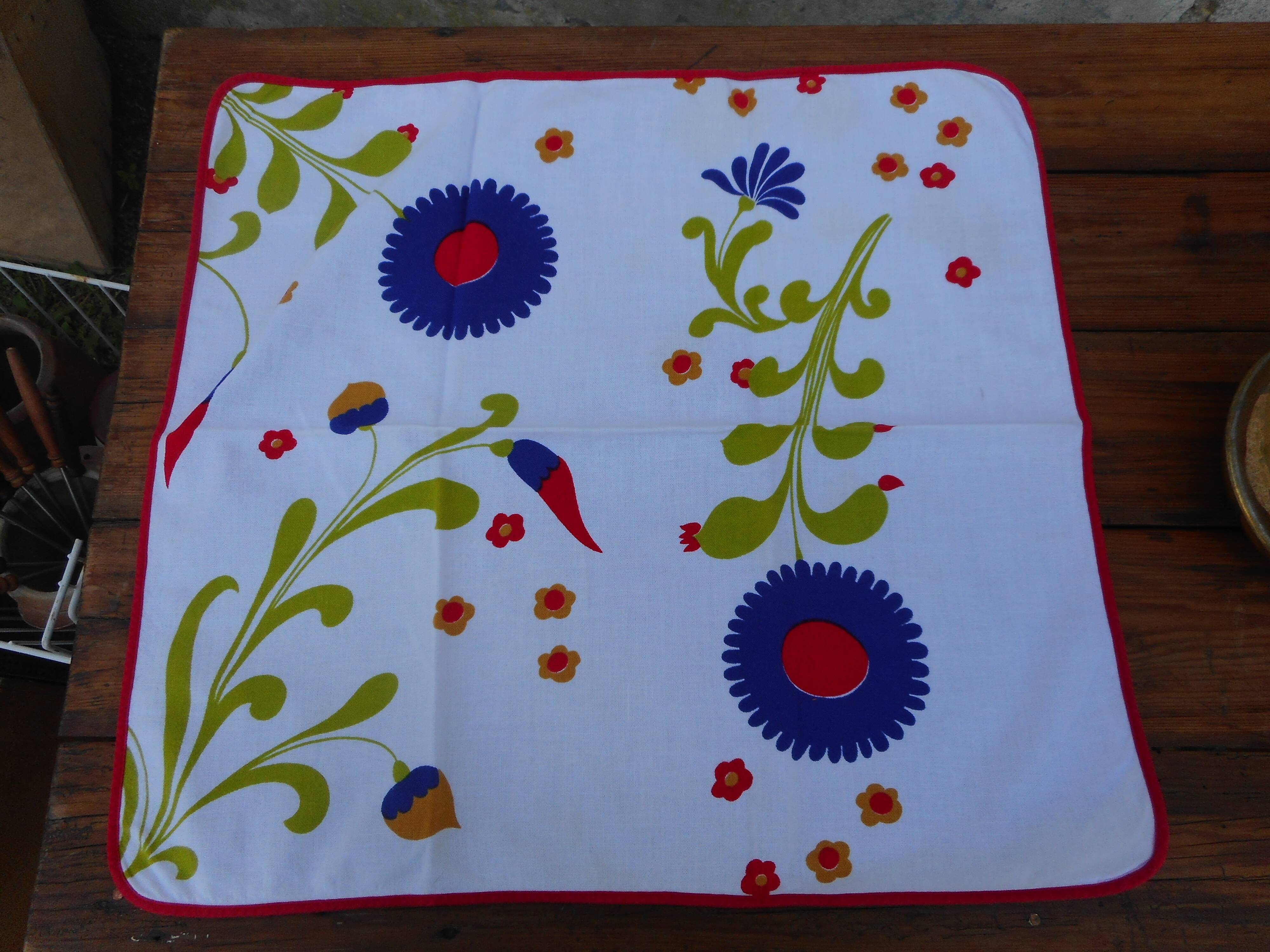 Set of 6 vintage napkins