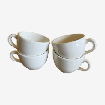 Lot de tasses en céramique