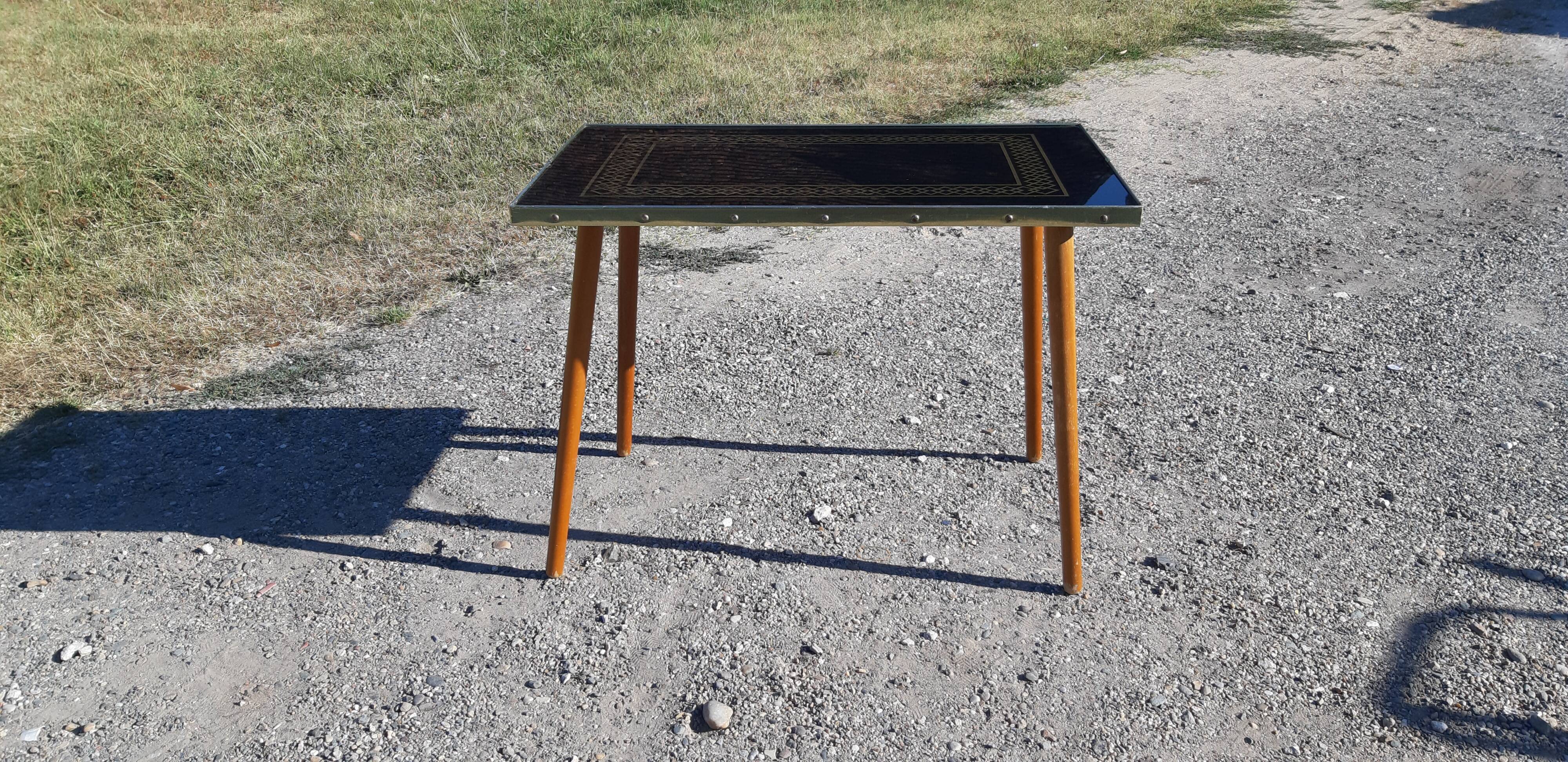 Table vintage des années 1978