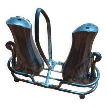 Salt shaker