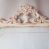 Miroir mural en bois sculpté. Miroir classique.