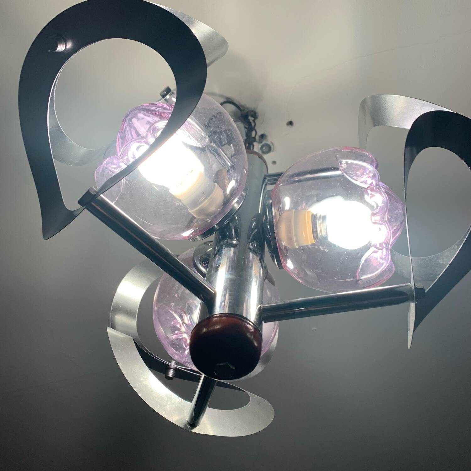 Mazzega Chandelier 3 Lights Globes Murano Mauves Space Age 70's Chrome