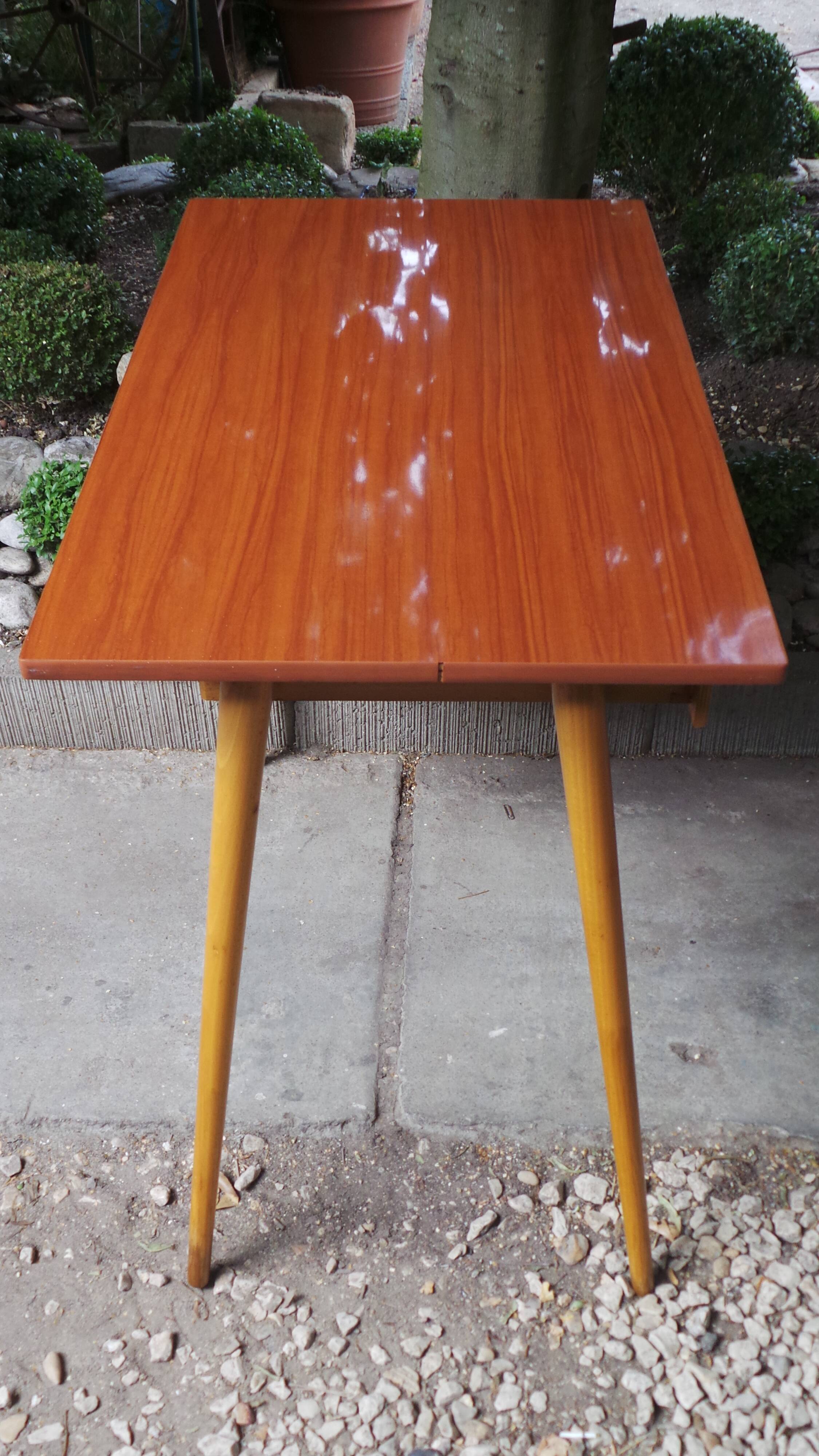 Desk feet compass baumann