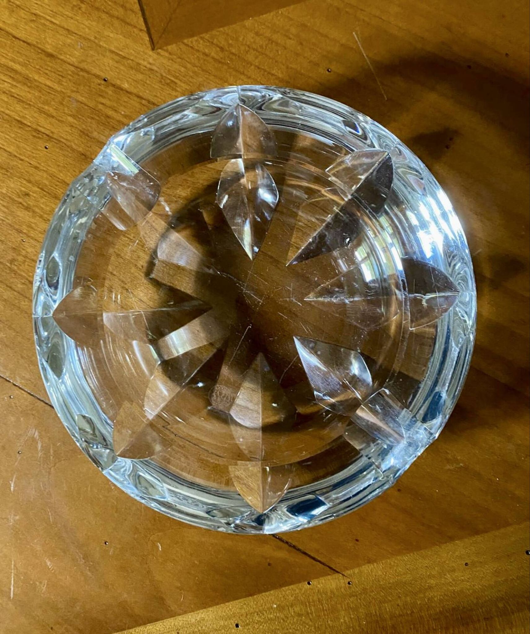 Cendrier en cristal Baccarat à décor étoilé