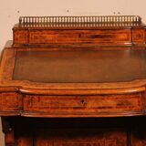 Davenport desk in burr walnut and inlays from the first part of