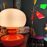 Lampe de table en verre opaline par Stepan Tabery pour Valasske Mezirici 1970