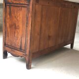 Solid chain chest of drawers