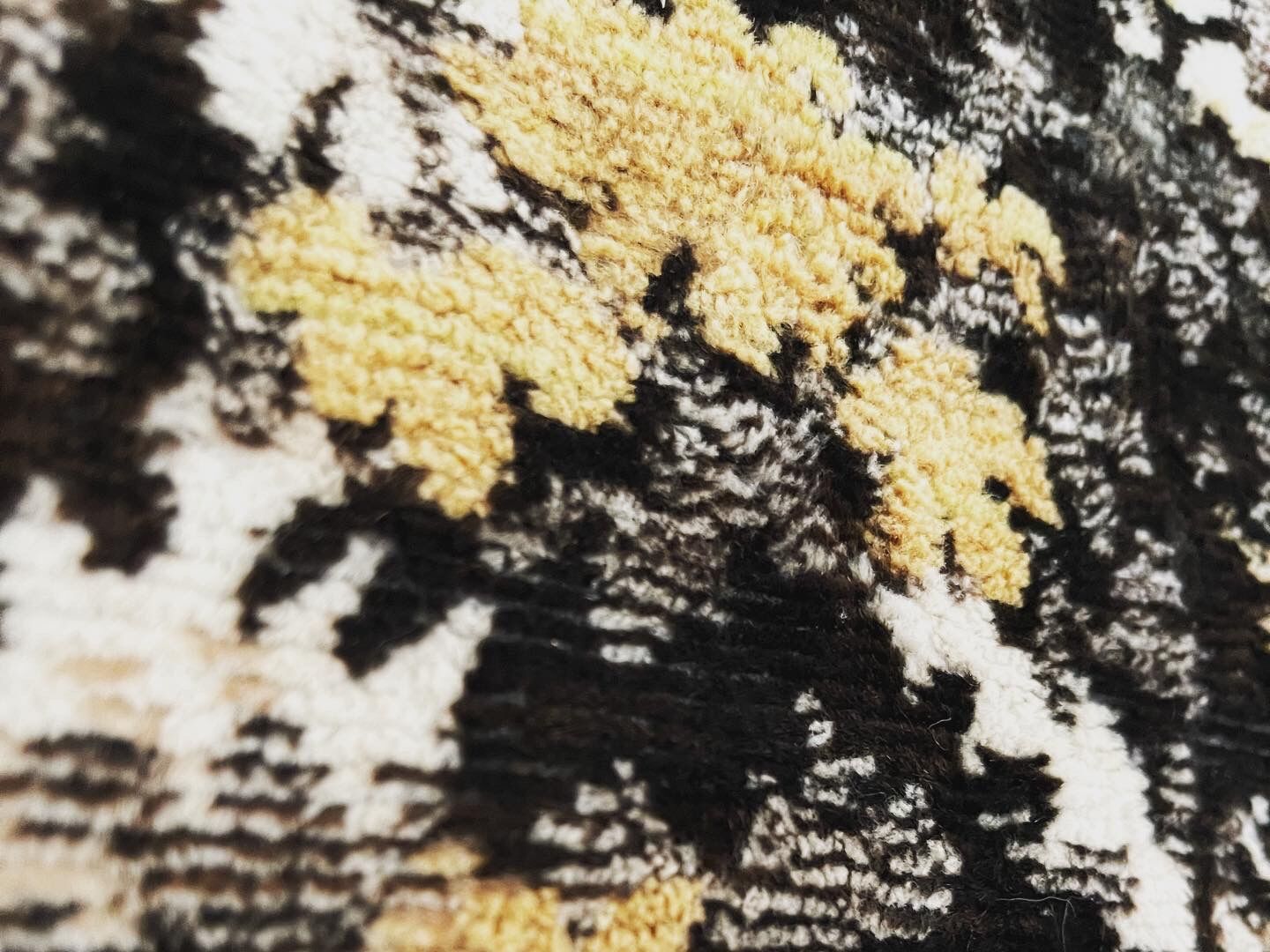 Velvet wall tapestry 172cm