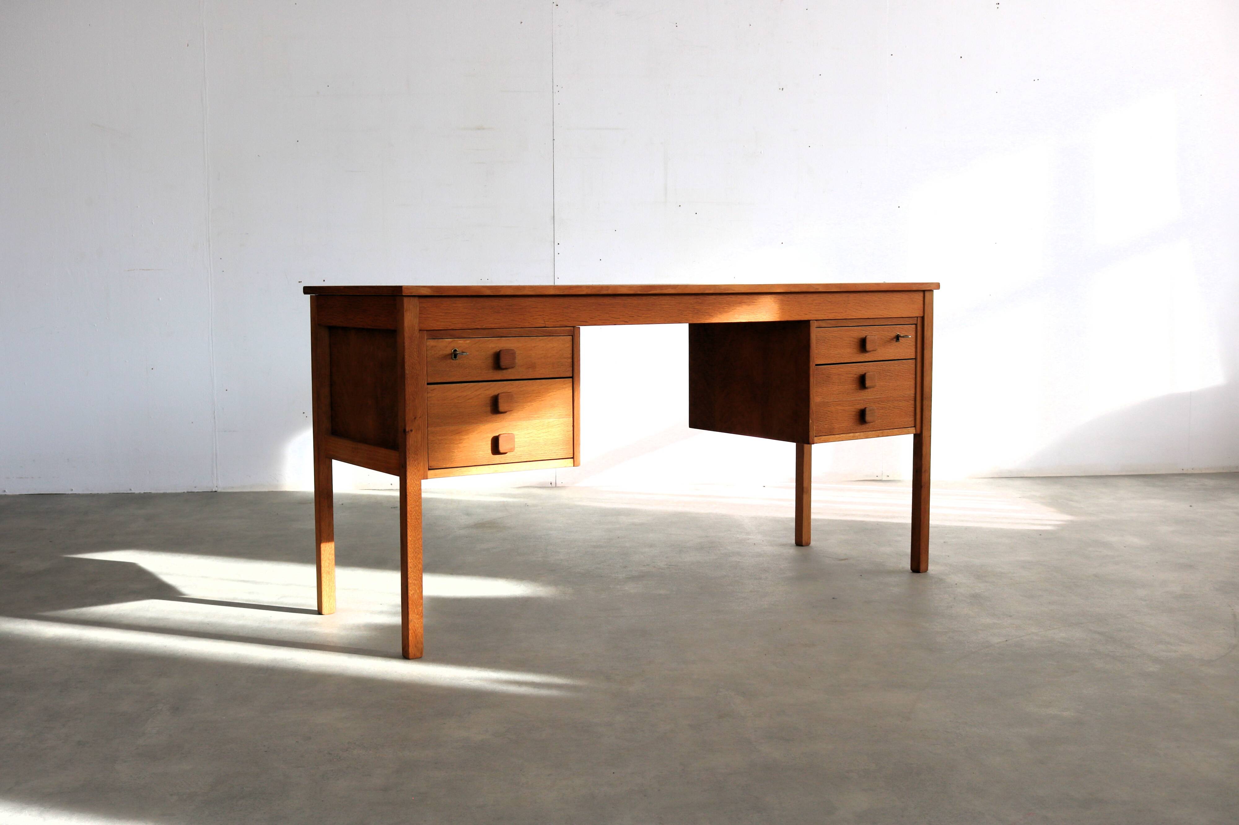 vintage desk | office | oak | 60s | danish