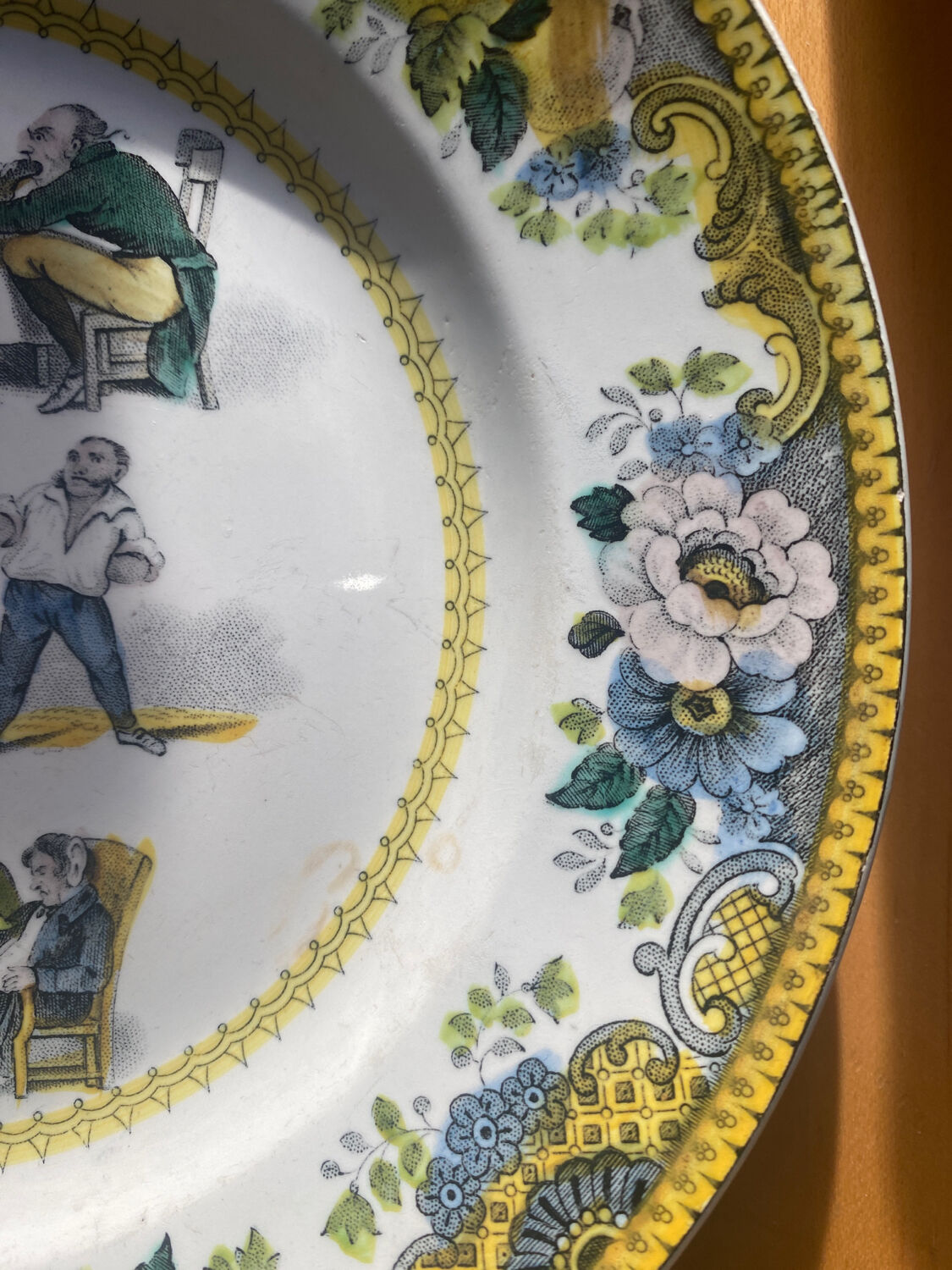 Choisy le roi - rare pair of polychrome rebus plates