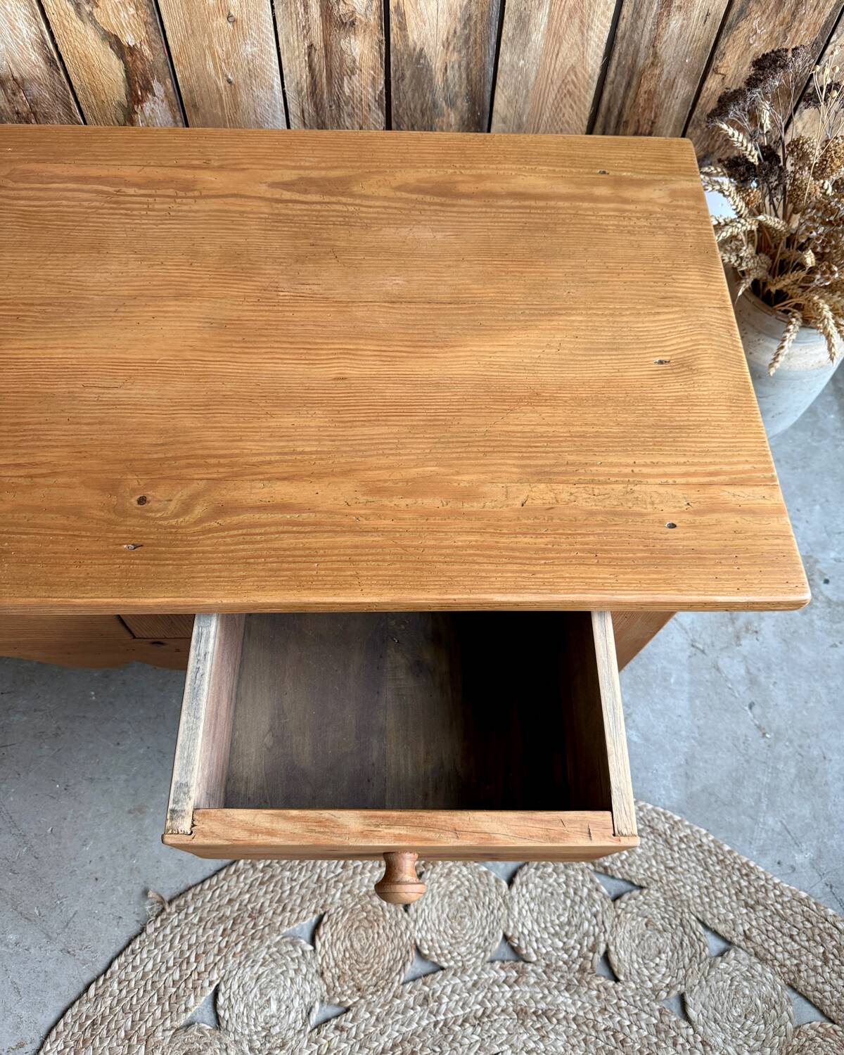 Chic country coffee table in solid pine (renovated)