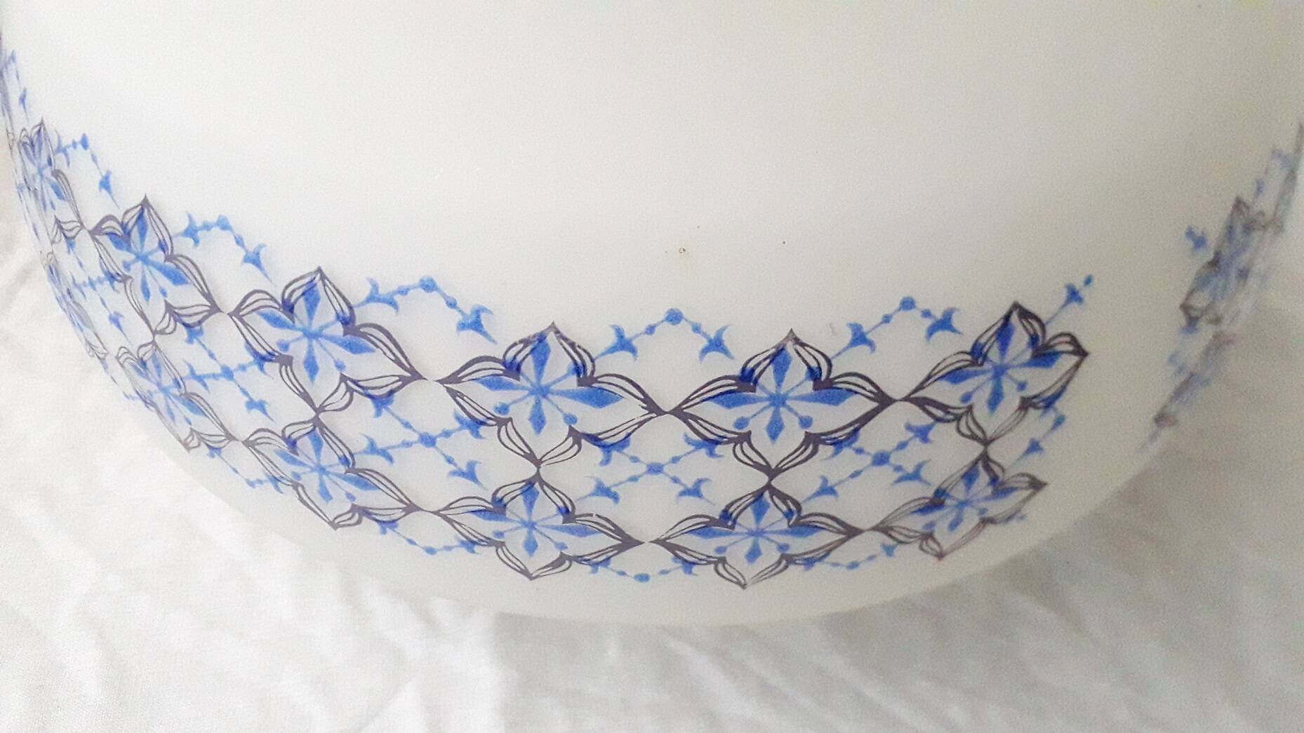 Glass lampshade