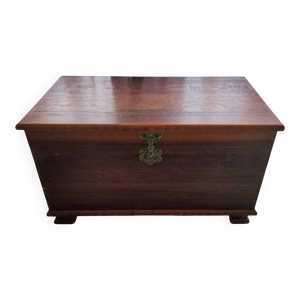 Grand coffre ancien en