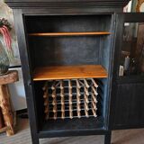 Wine cabinet