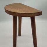 Tripod stool half moon light