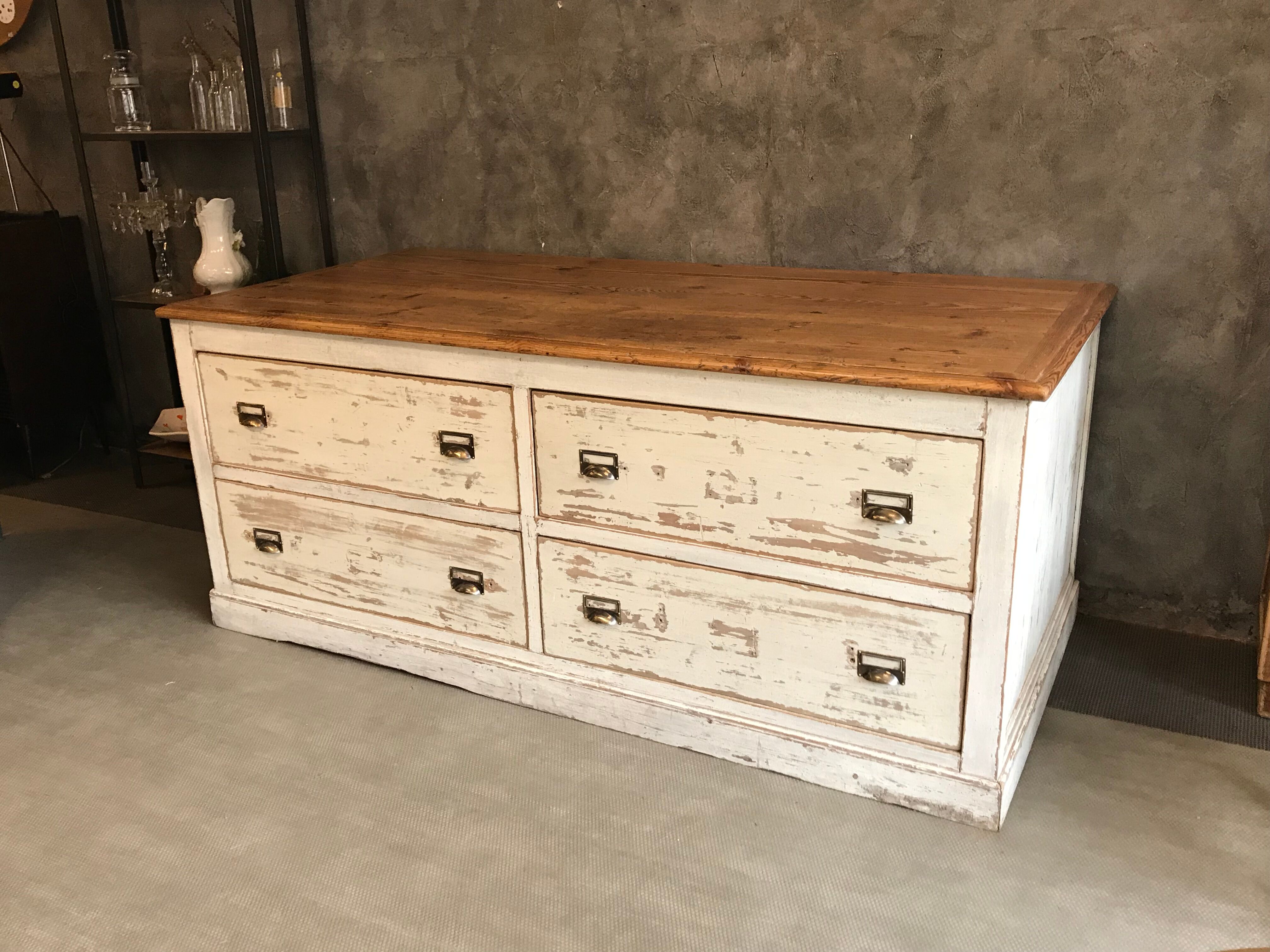 Meuble de mercerie