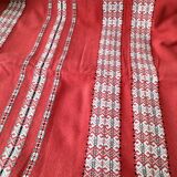 Tablecloth and 12 vintage cotton Basque-style napkins.