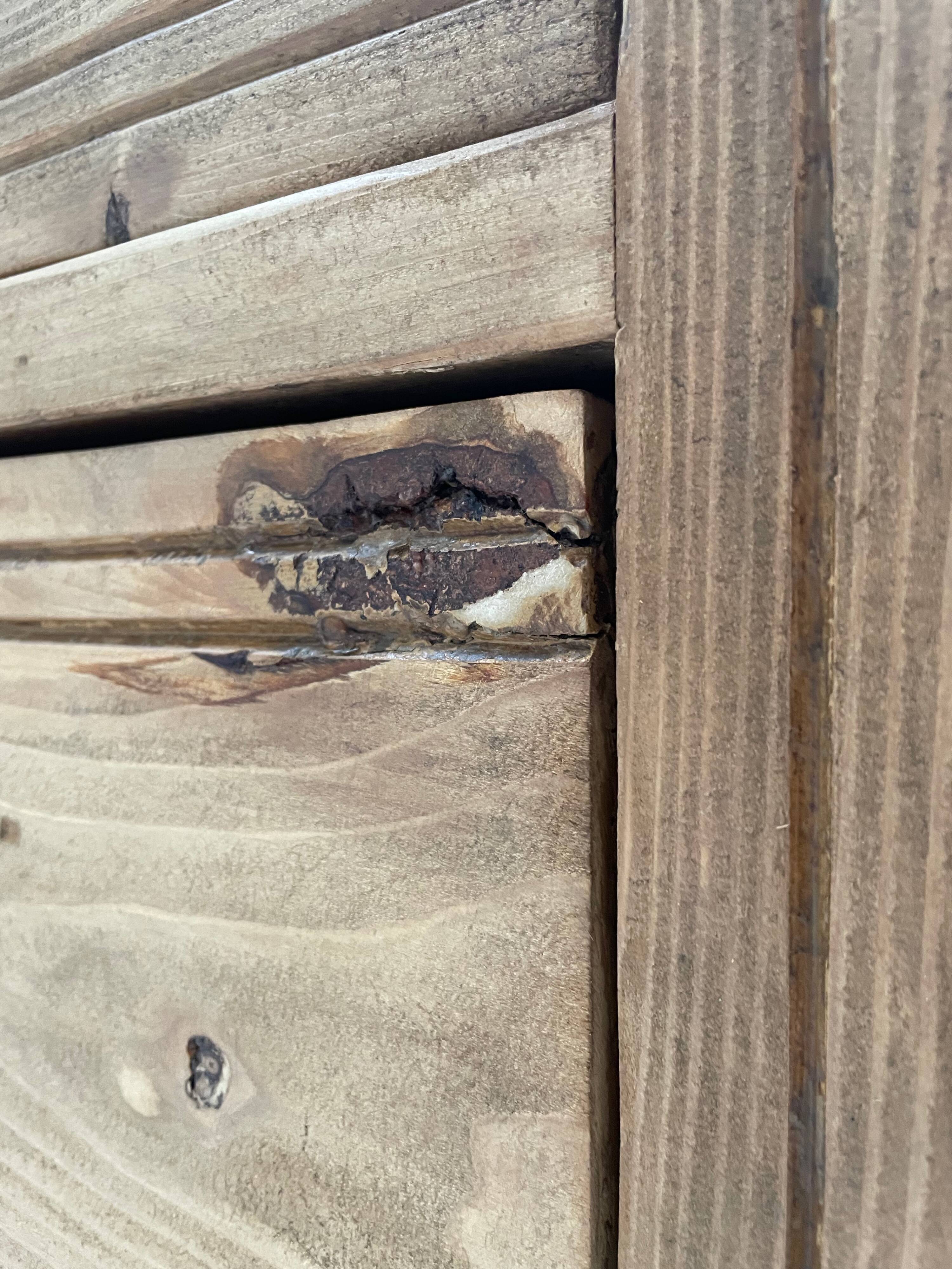 Convenient pine workshop furniture