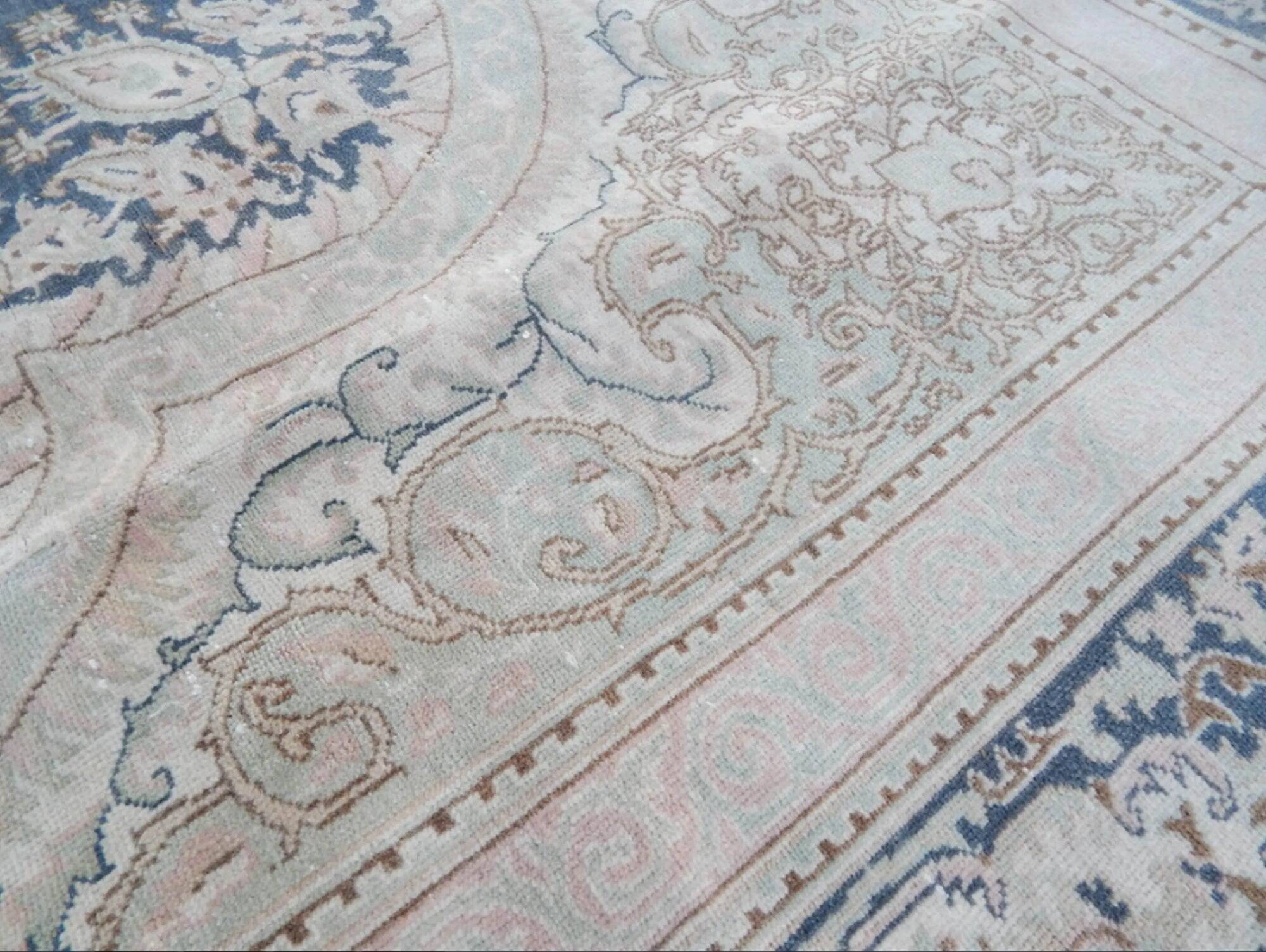 Vintage Turkish Oushak rug 254x354 cm