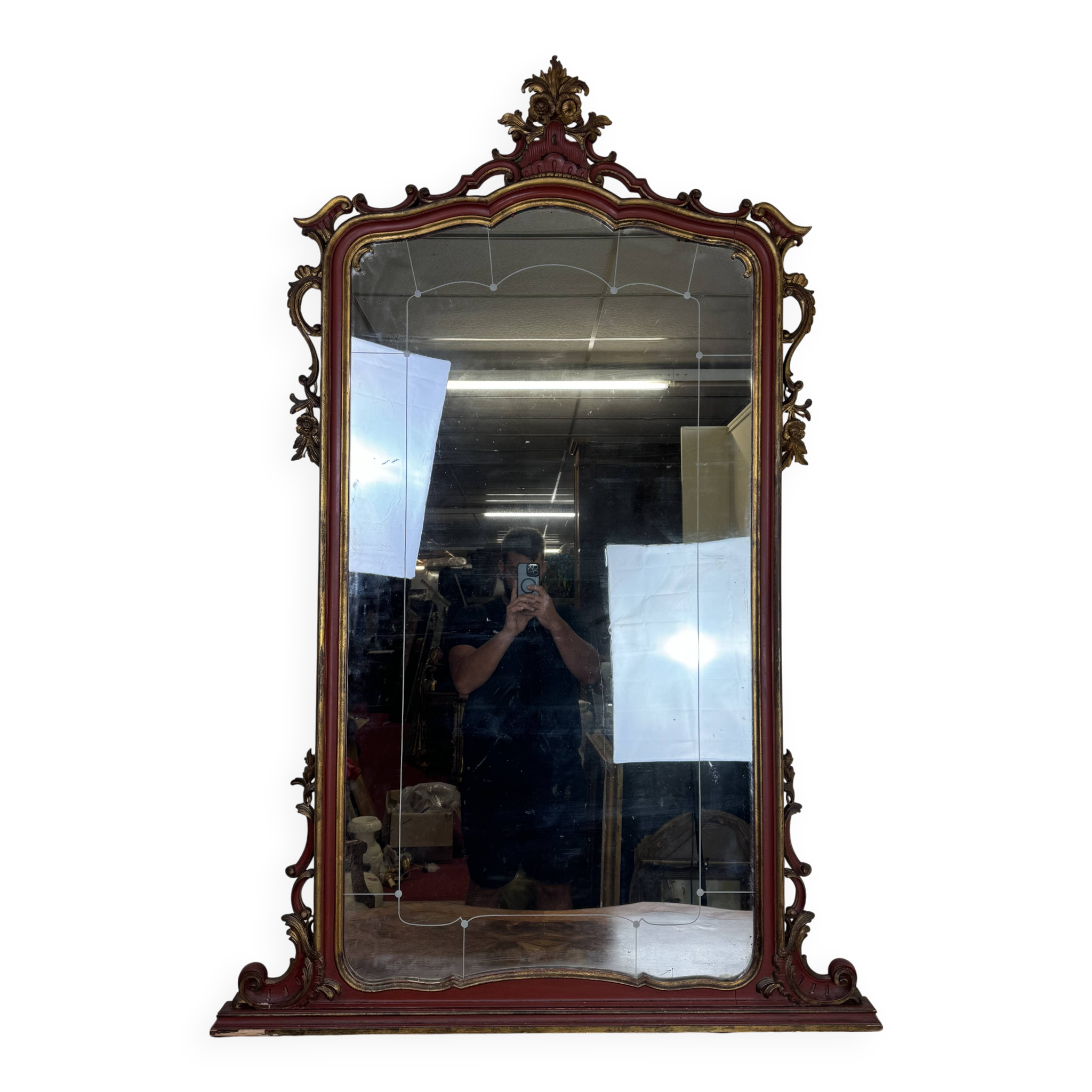 Important Venetian Baroque mirror in Louis XV style in lacquered and gilded wood