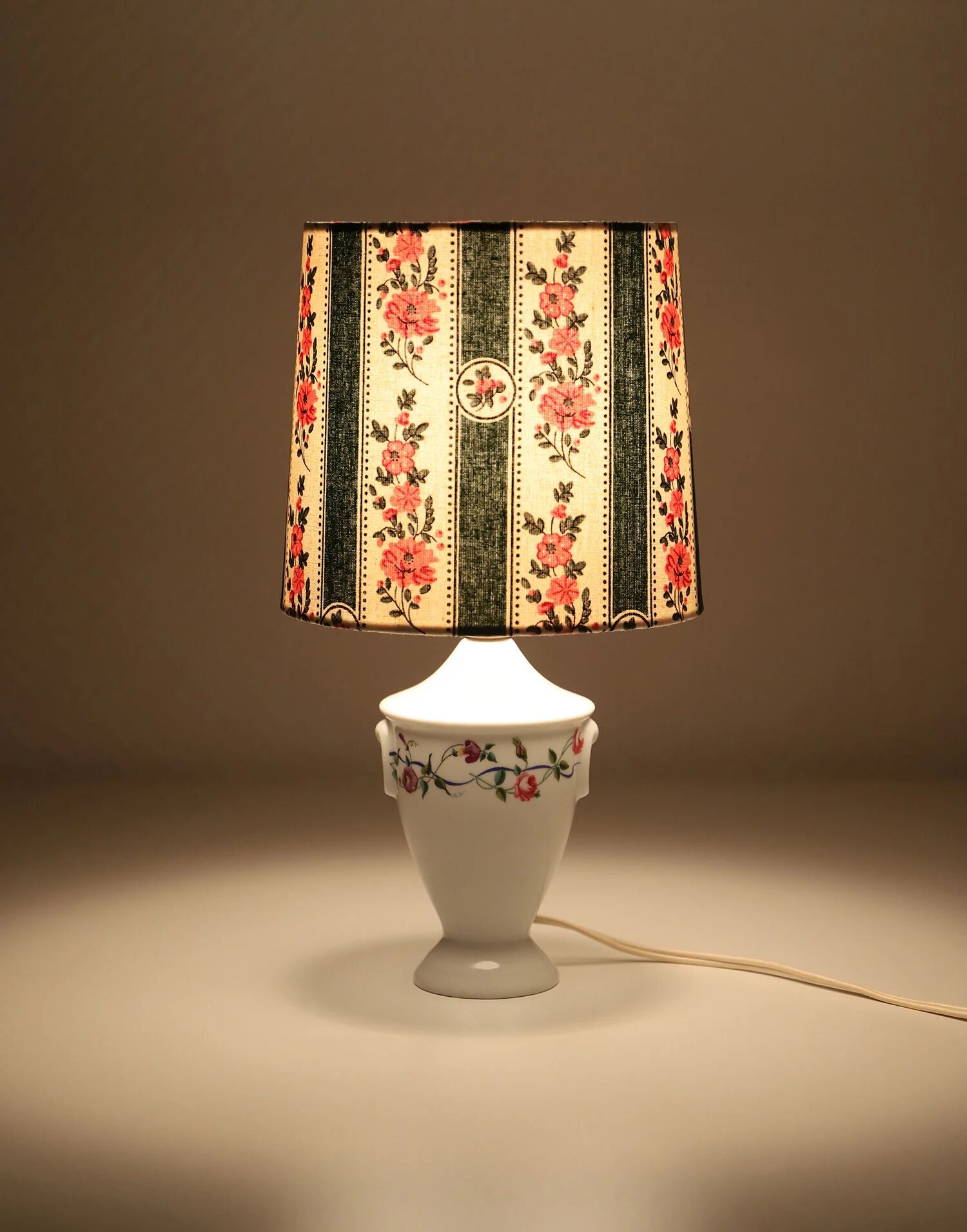 Small recycled vintage lamp — porcelain base, floral shade