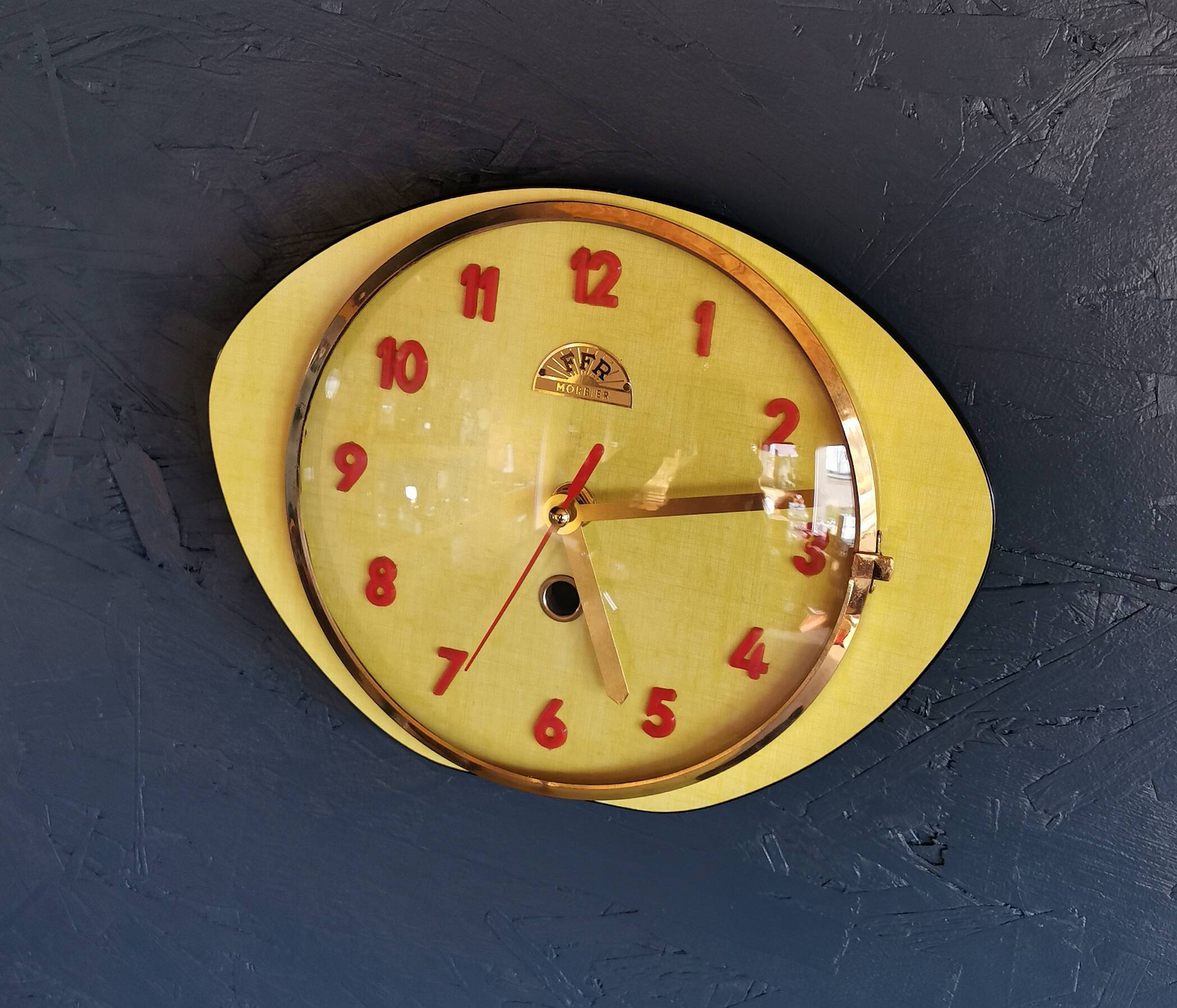 Vintage formica clock silent wall pendulum "FFR Morbier yellow red"