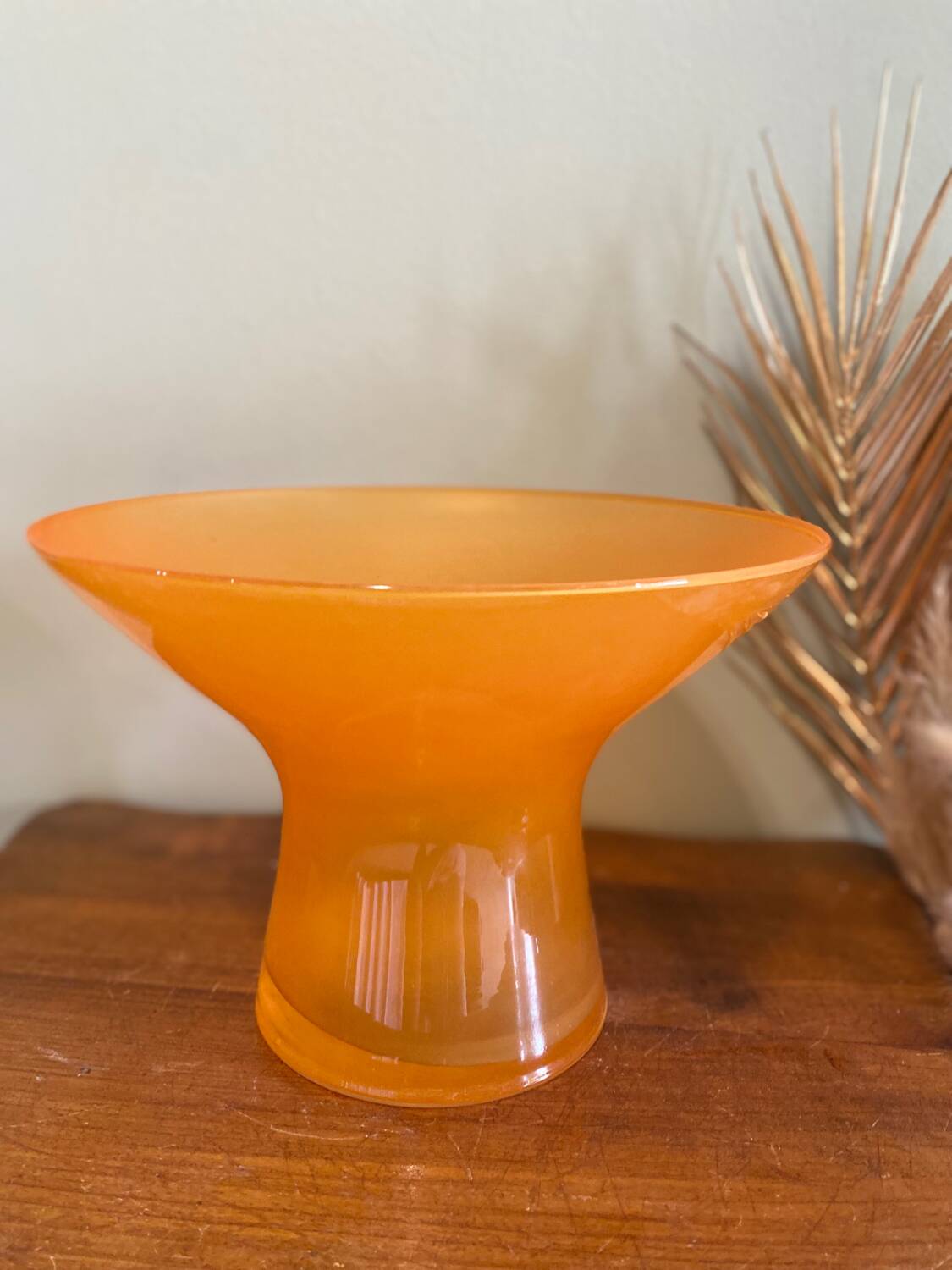 Vase en verre orange