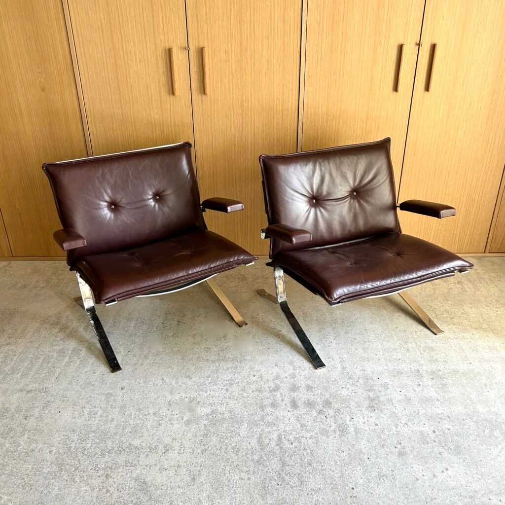 Airborne chairs - Joker -