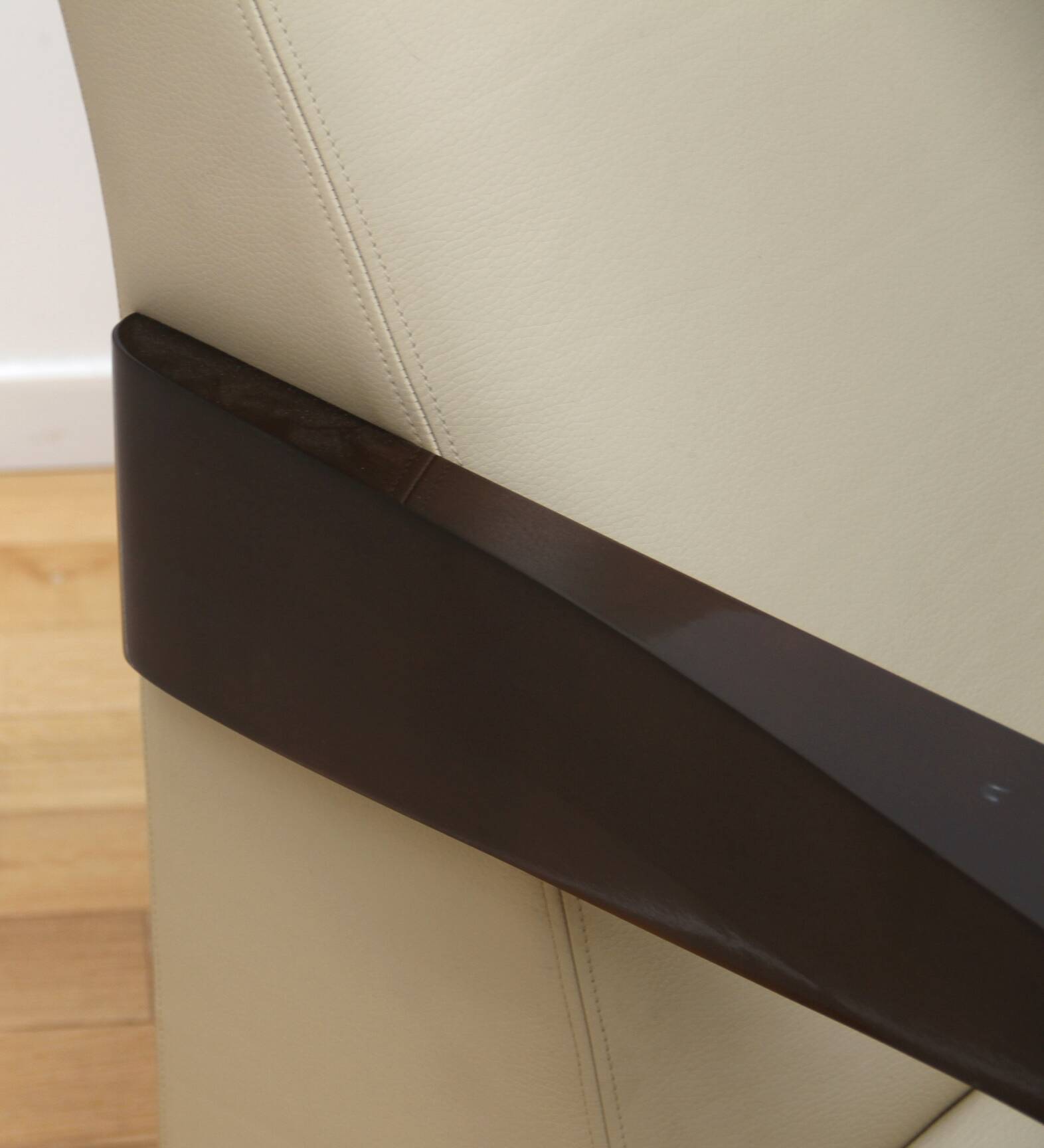 Ying armchair, Hugues Chevalier