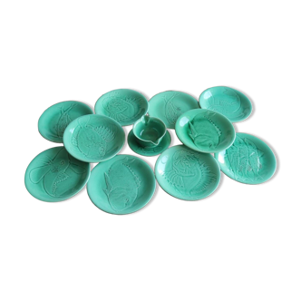 Set of 10 flat plates and a turquoise blue tureen Proceram