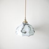 Blue opaline suspension