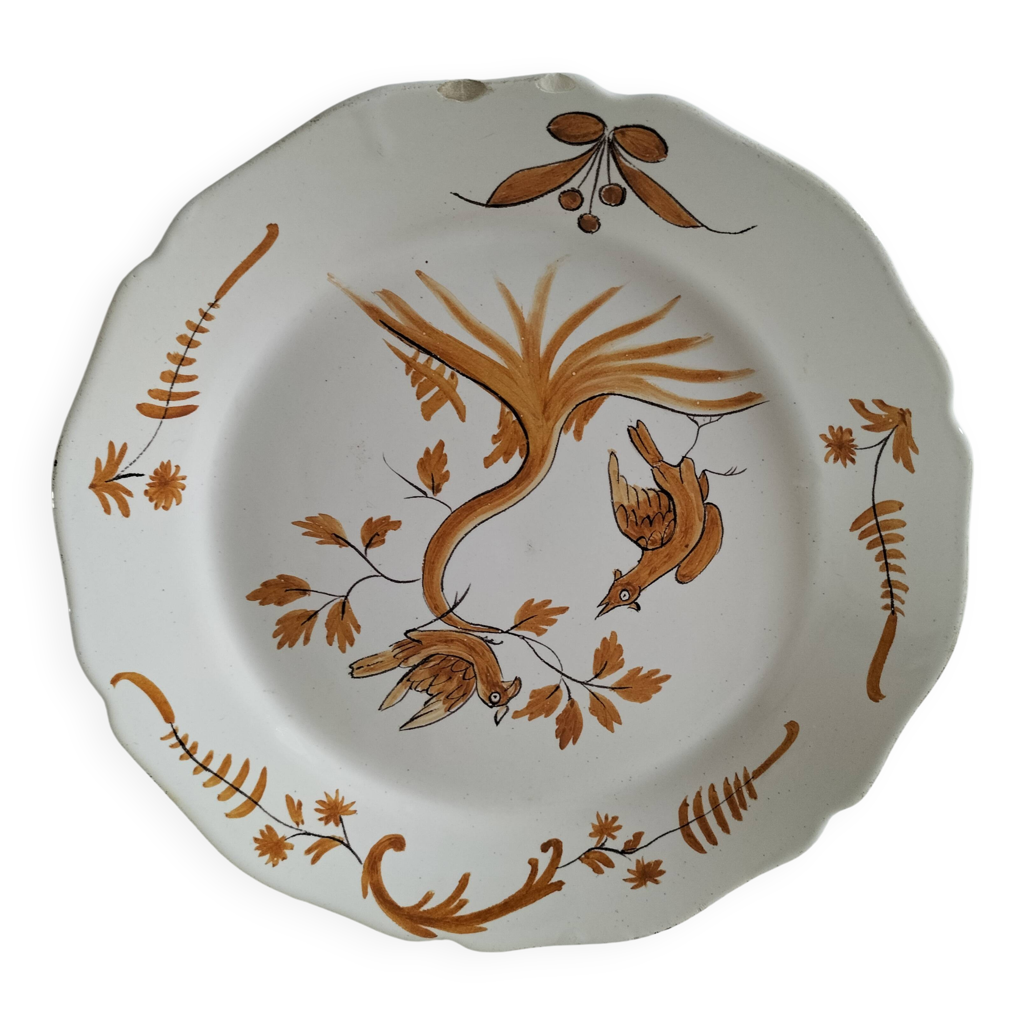 Antique Moustiers style plate, Museums of France edition