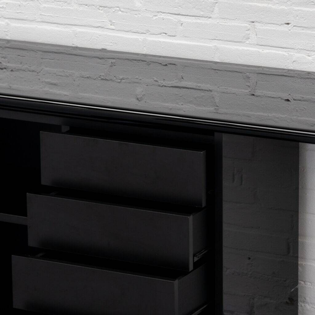Italian high-gloss sideboard, 1980s