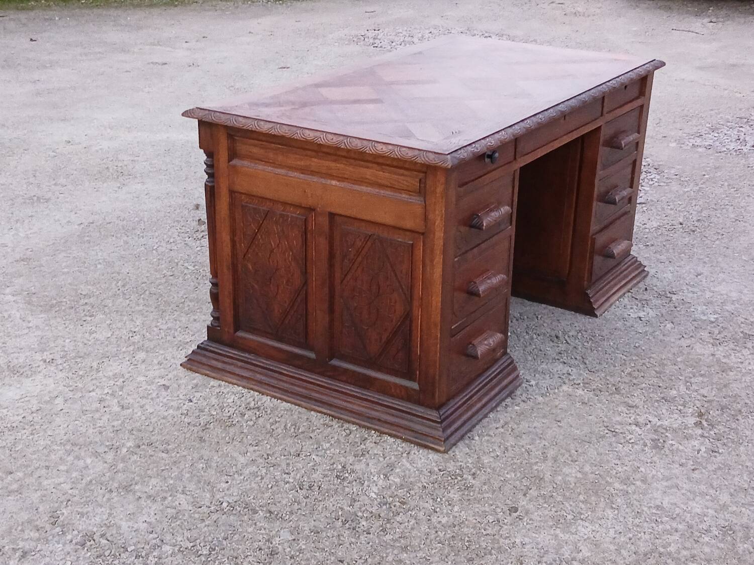 Carved Minister's Desk "Double Face" – 1950s