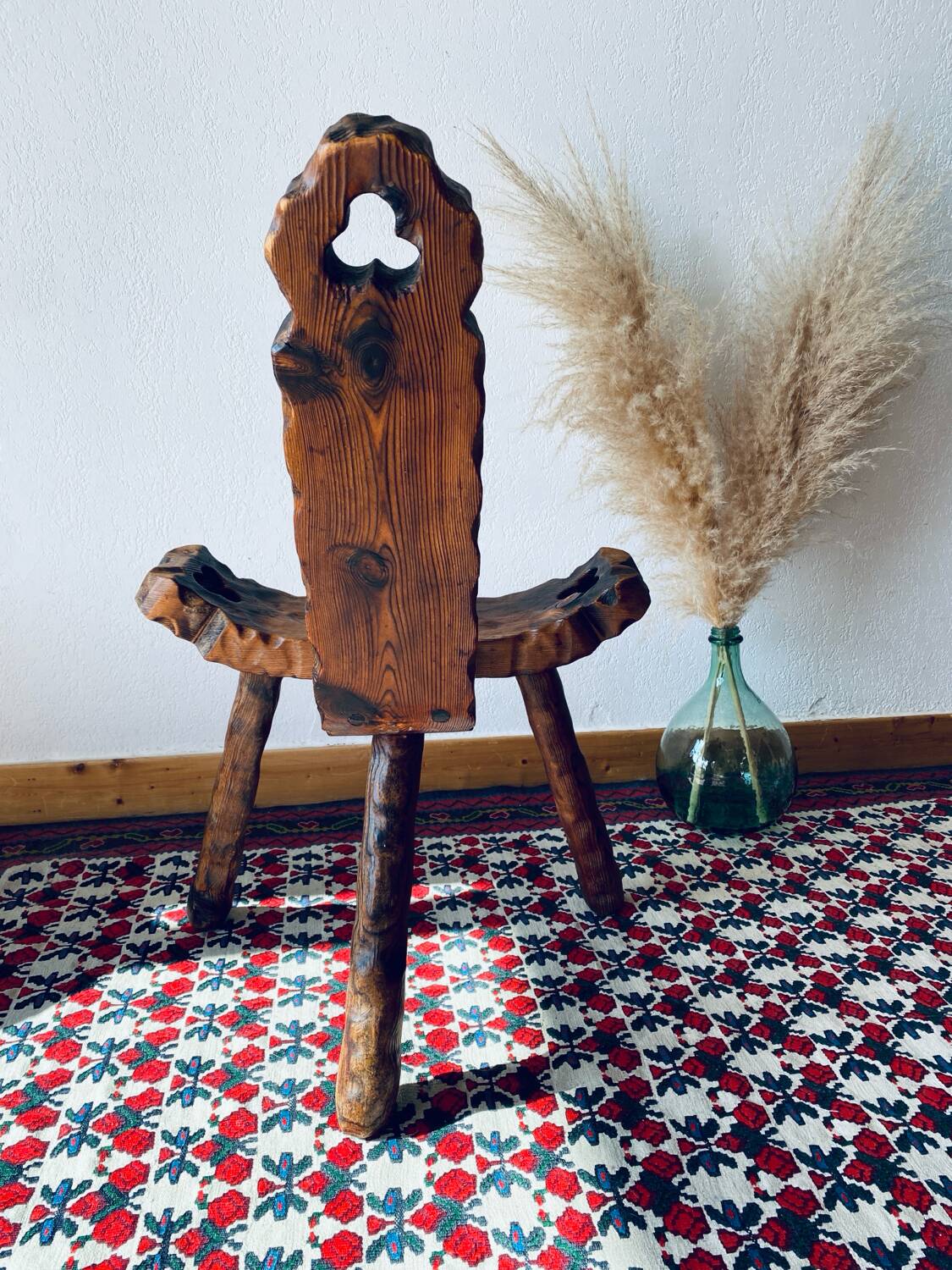 Antique tripod chair