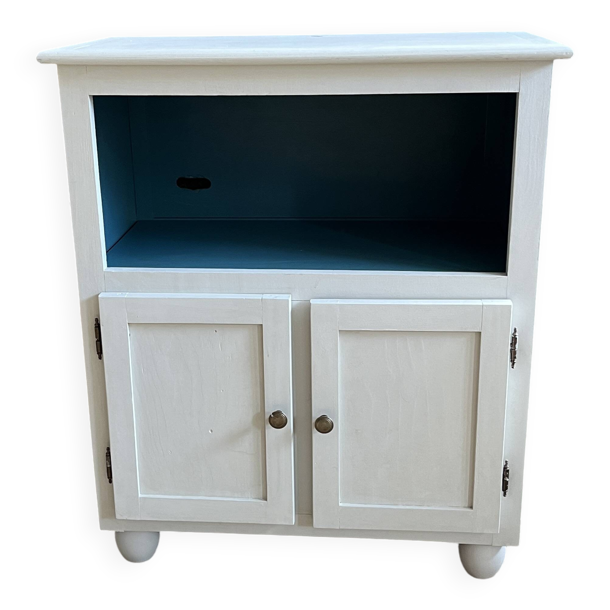 Small almond milk buffet