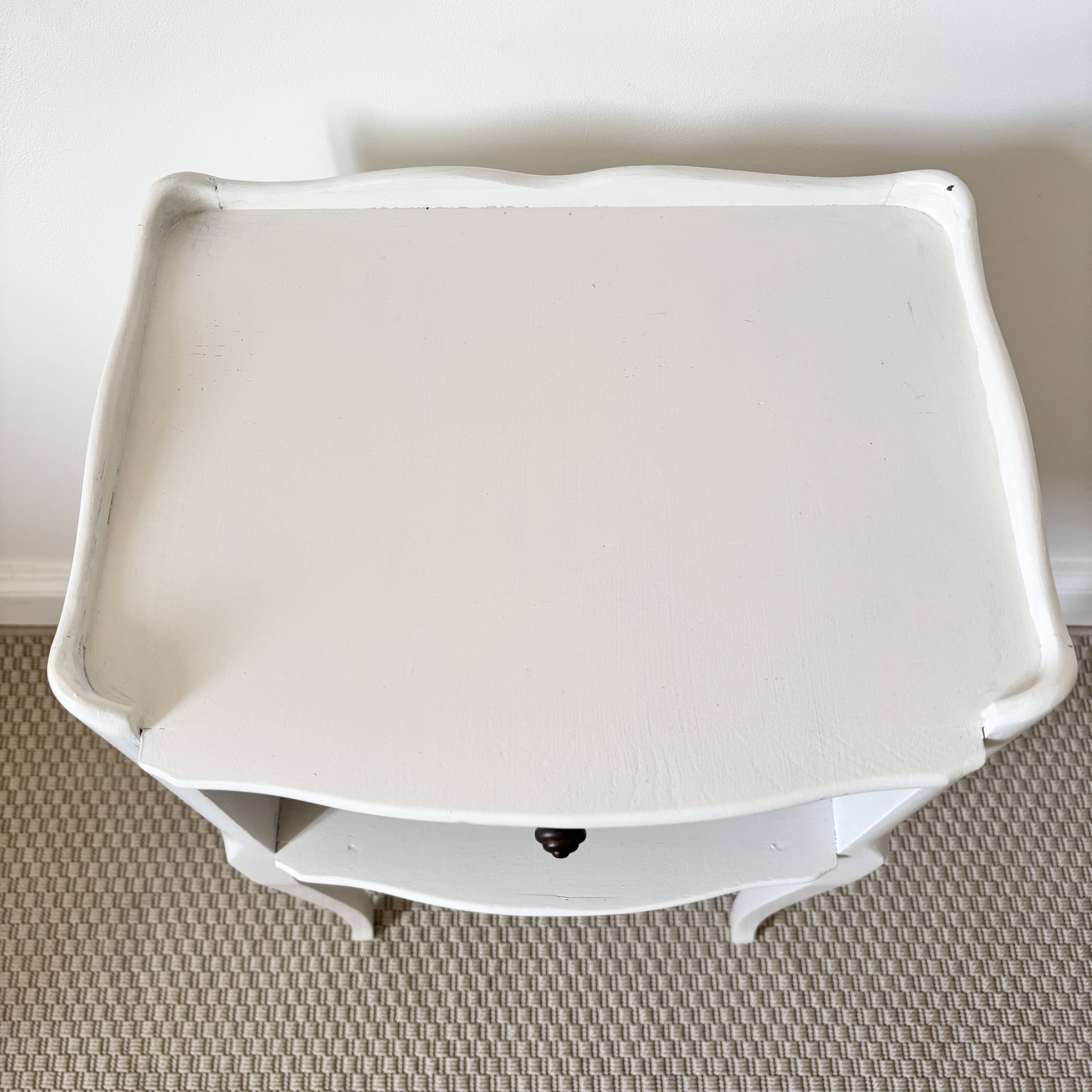 Pair of bedside tables