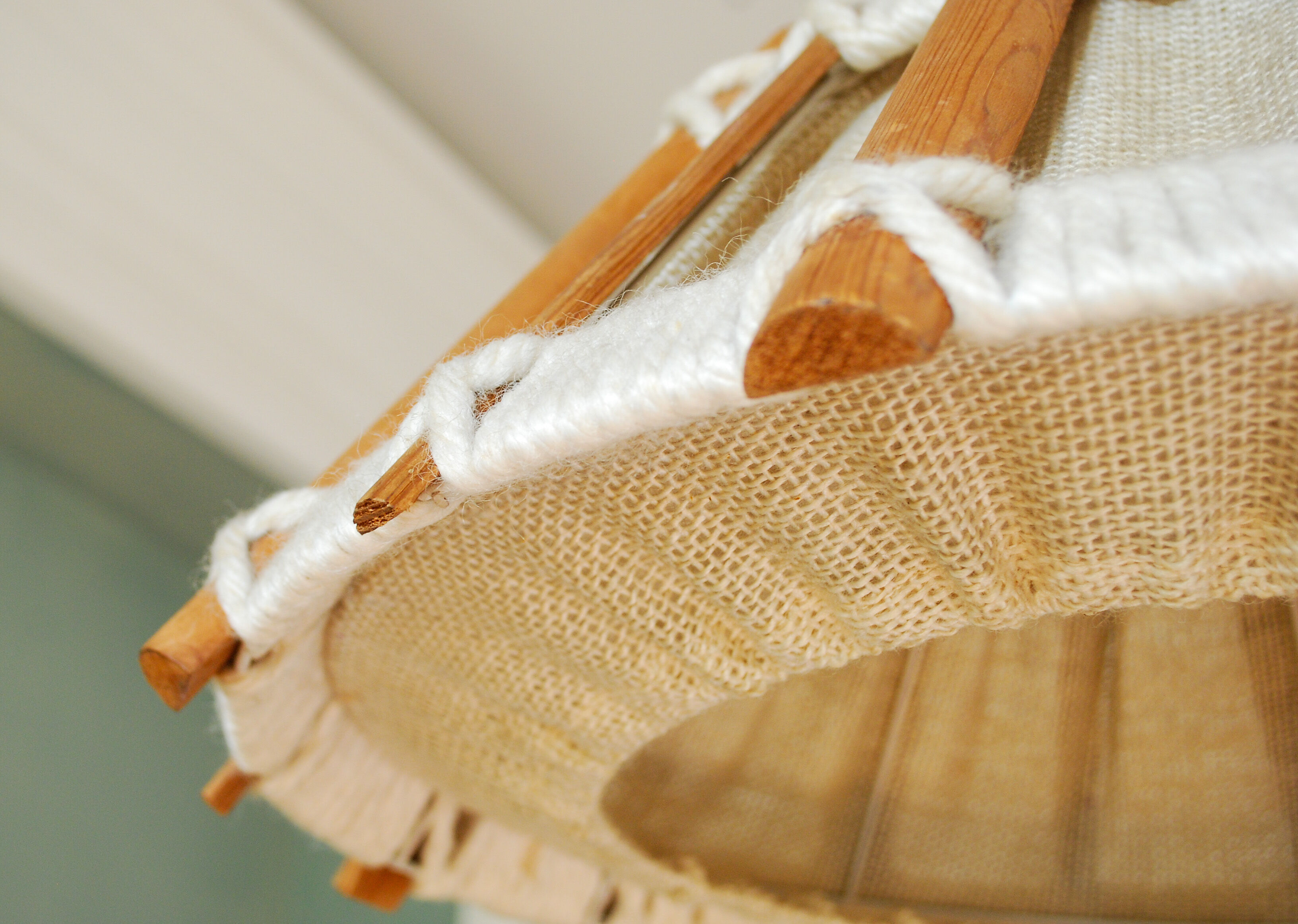 Vintage suspension wood, linen and wool