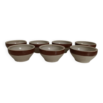 Set of 7 small stoneware bowls