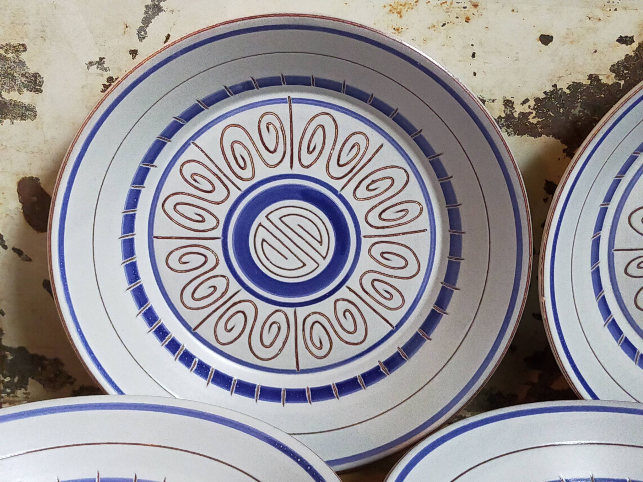 Cinq assiettes creuses céramiques M.B.F.A  PORNIC vintages service Daphné