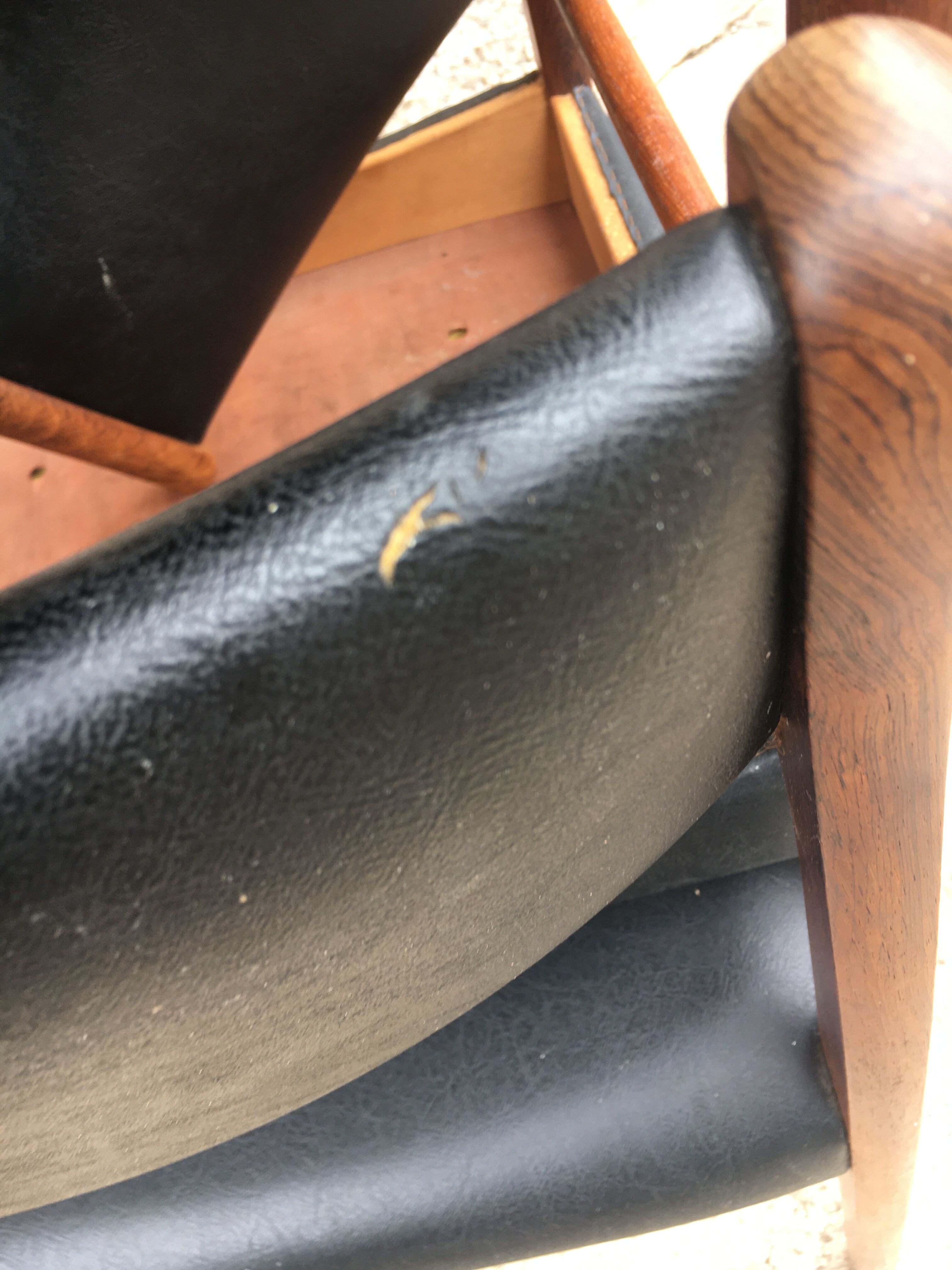 Series of 3 Scandinavian chairs from Chrobat S for Sax in Rio Rosewood