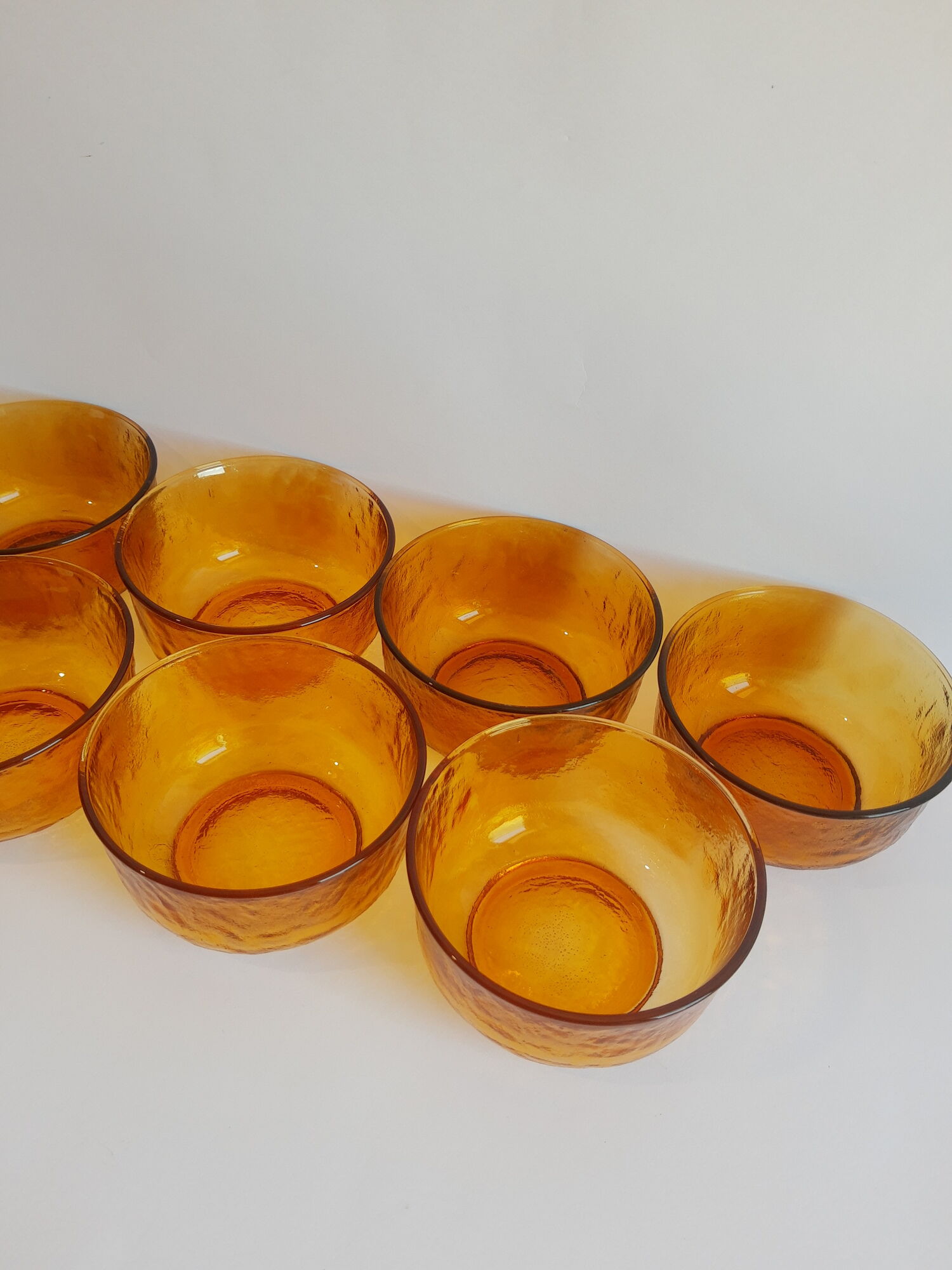 Lot salad bowl codec and 7 cups frosted amber glass sierra 70s