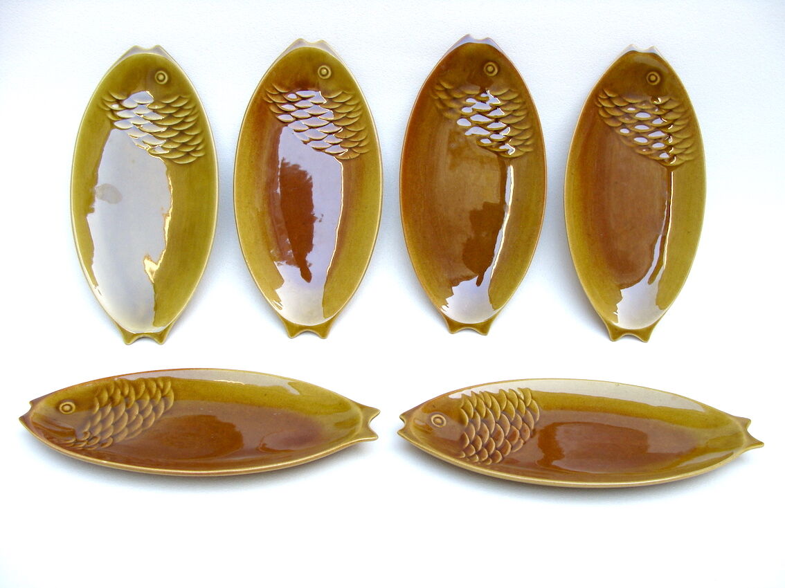 6 vintage fish-shaped plates