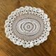 1 napperon au crochet, ovale, vintage ancien